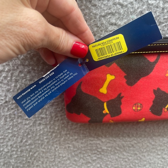 Dooney & Bourke Red Black Wristlet Scottie dogs COA - Picture 8 of 13